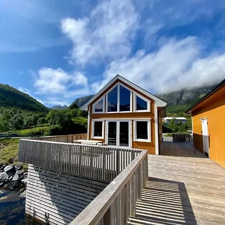 Fjordview Ryten 1 Retreat Tatil Evi Sund (Nordland)